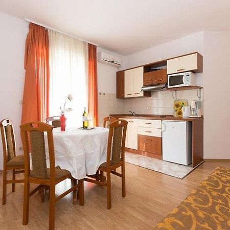 Marija F4 Apartment Krk Town Bagian luar foto